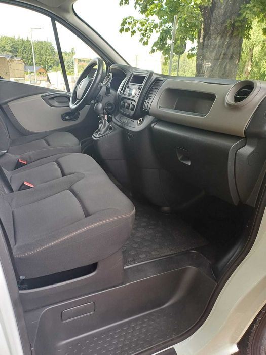 Sprzedam Renault Trafic 2014