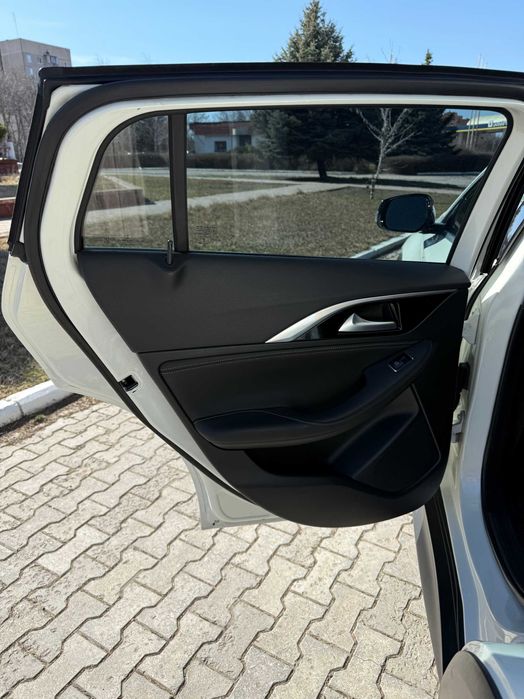 Продам Infiniti QX30