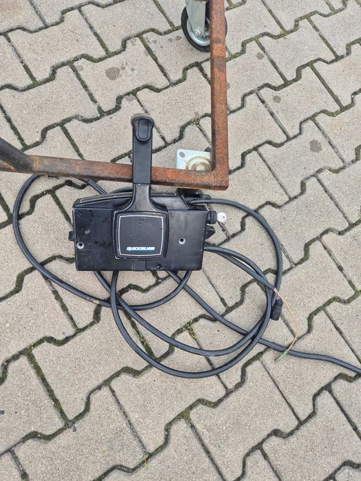 Mercury 30 KM stopa S manetka z dozownikiem oleju