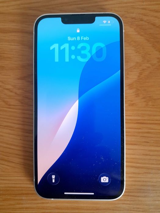 iPhone 13 starlight 128GB como novo + capa e cabo entrega em mão