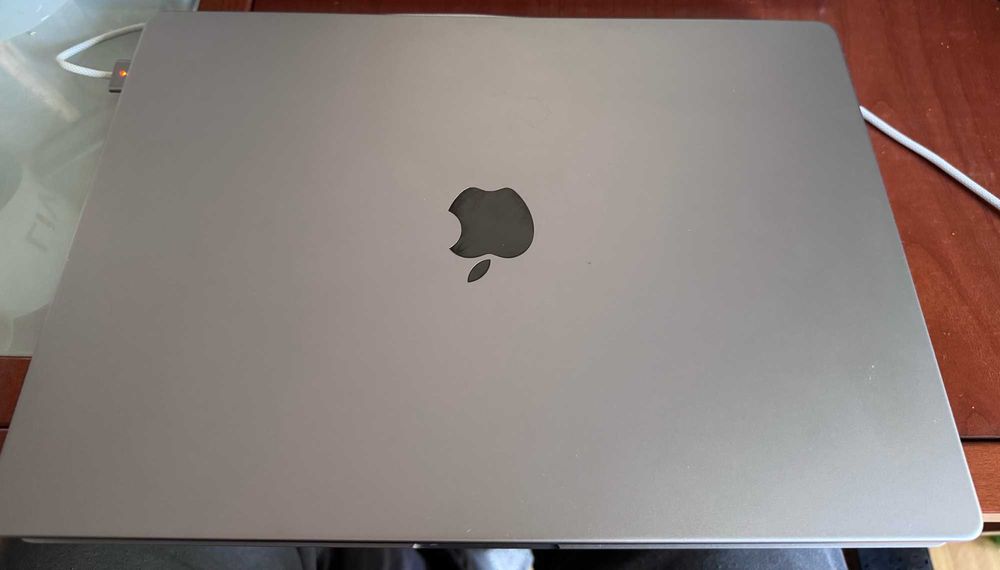 MacBook Pro 16" M2 Max 12-core CPU 38-Core GPU 32GB 1TB GWIEZDNA SZAROŚĆ
