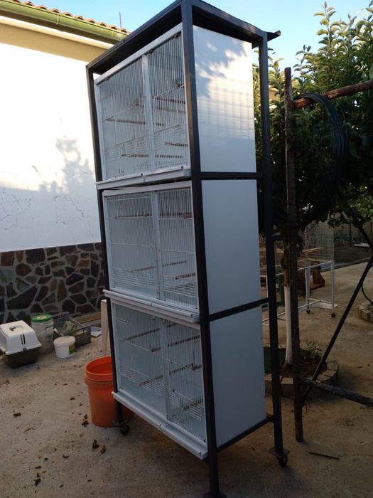 Viveiros/ gaiolas para passaros