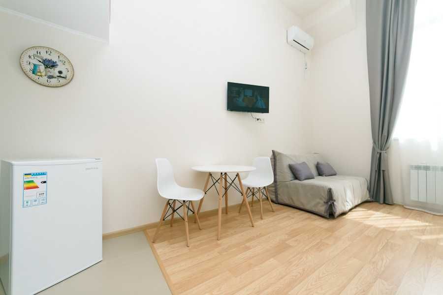 Здам подобово стильні дворівневі апартаменти, біля метро Берестейська.