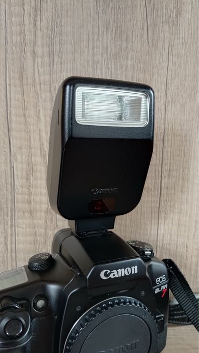 Фотоспалах Canon Speedlite 200E Made in Japan