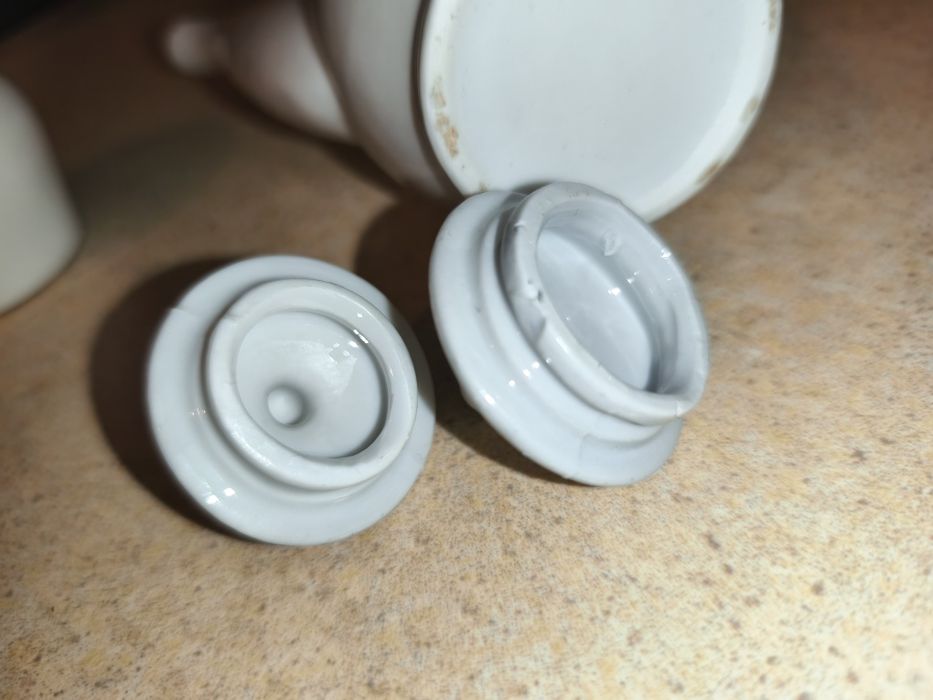 Porcelanowy zestaw dla lalek