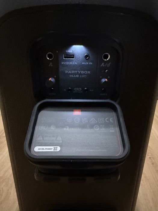 Coluna JBL PartyBox 120 (NOVA)