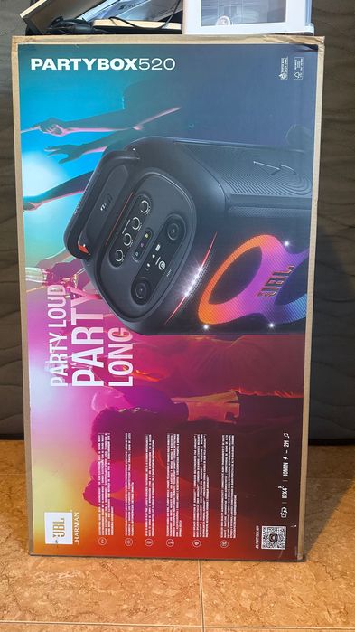 JBL Partybox 520 na Caixa