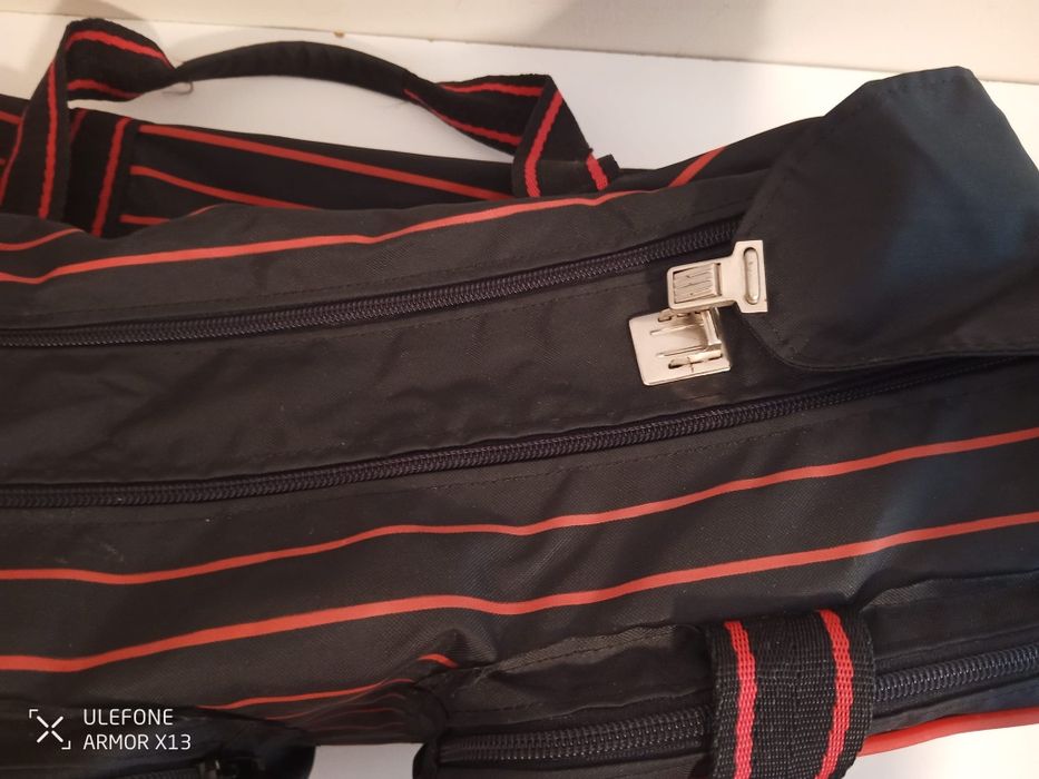 Saco para viagem ou desporto.