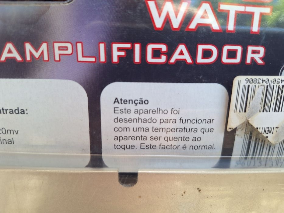 Amplificador auto com 400 W de potência. Novo