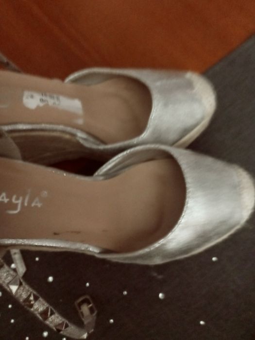 Buty espadryle 36 srebrne koturna slomka