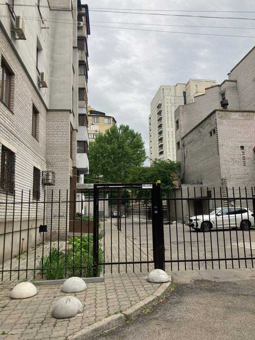 Продажа! классная 4комнатная паркоместо Центр Старокозацкая Парк Глобы