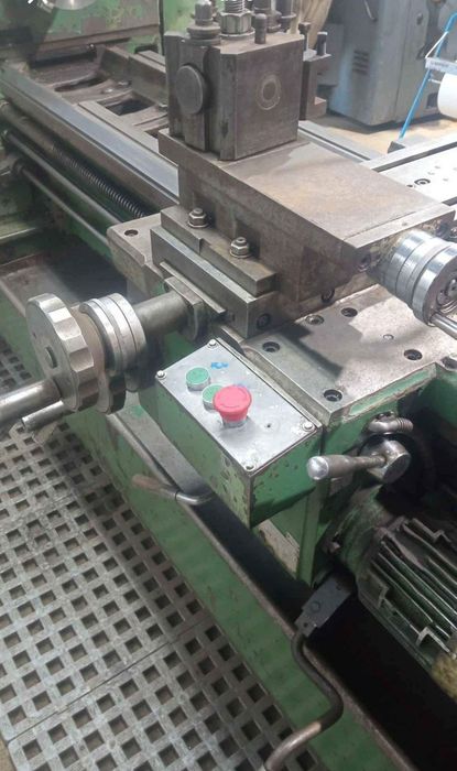 Torno mecânico 2 MT entre pontos