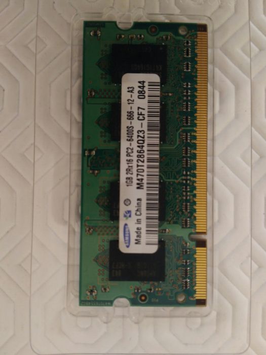 1GB RAM Memory 1GB RAM Memory427552284040898562