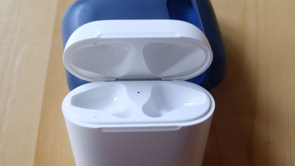 Airpods(2generacja) case ładujący + etui