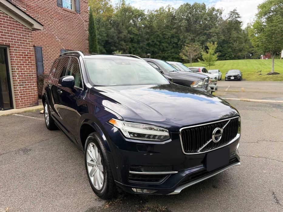 Volvo XC90      2017