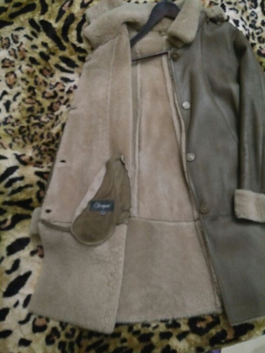 Продам зимнюю дубленку