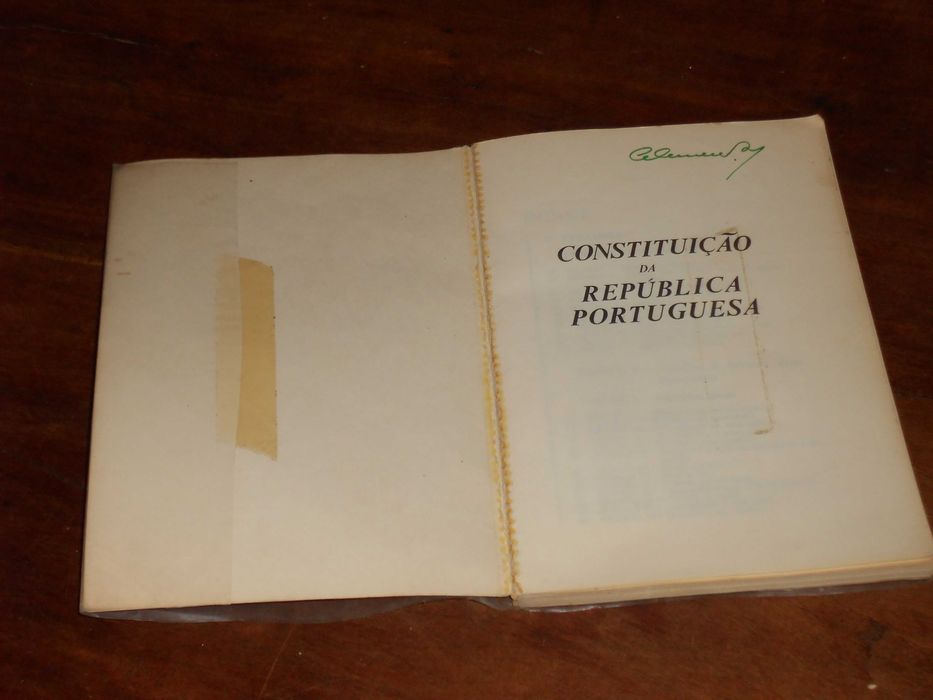 Constituição da republica portuguesa - 1976
