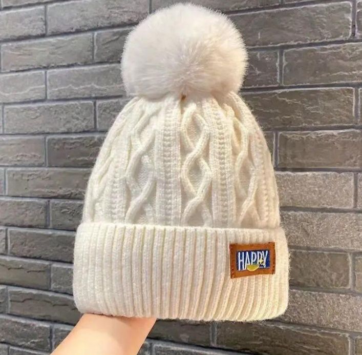 Жіночі зимові головні убори різні