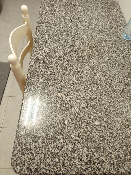 Moveide quarto e mesa de cozinha