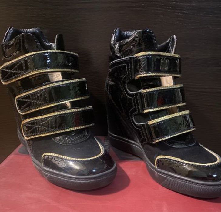 Сникерсы,кроссовки,ботинки