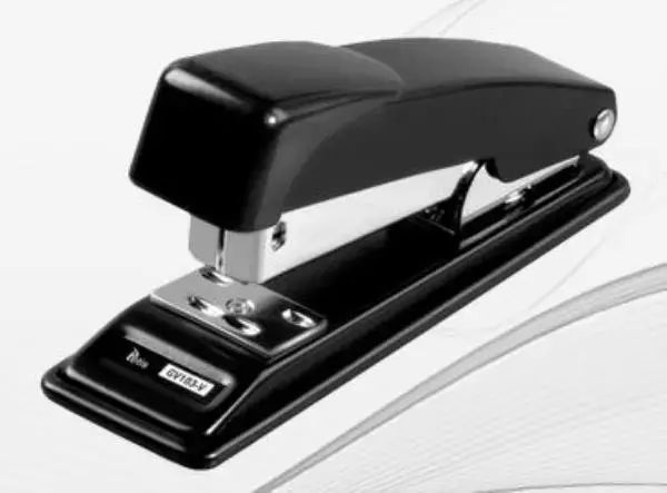 Zszywacz Czarny 25Kar. Tetis. Nowy Produkt