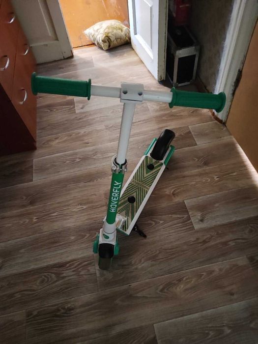 Електросамокат Hoverfly