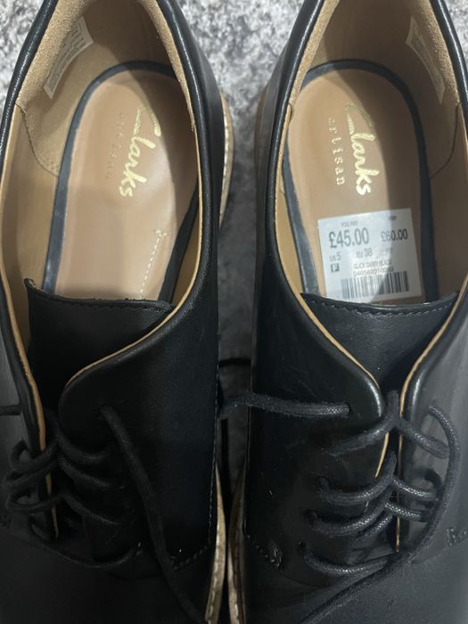 Шкіряні туфлі Clarks розмір 38