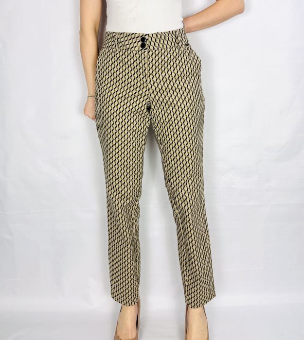 Spodnie w geometryczny wzór M 38