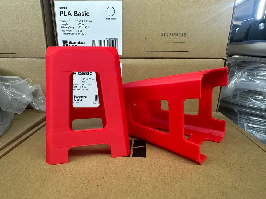 Banqueta Pequena Moderna