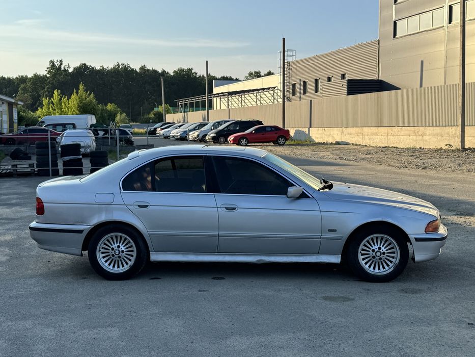 BMW 528 E39 бензин