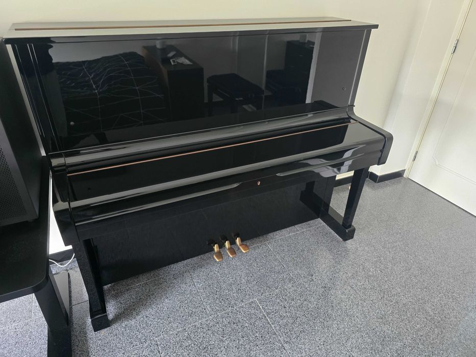 Yamaha U1H - Certificado Oficial Yamaha Japão (Restaurado)