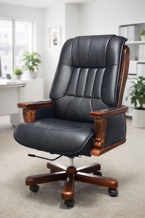 Распродажа офисных кресел менеджера б/у