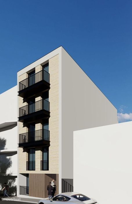 Prédio antigo no centro do Porto com projeto