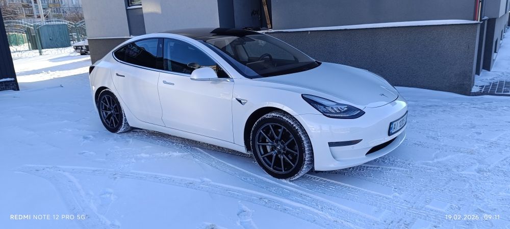 Tesla model 3 2019