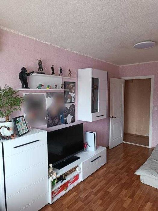 Продам 2 ком. квартиру с ремонтом на ХТЗ.