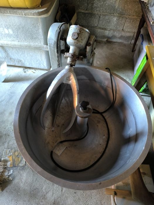 Amassadeira industrial trifásica