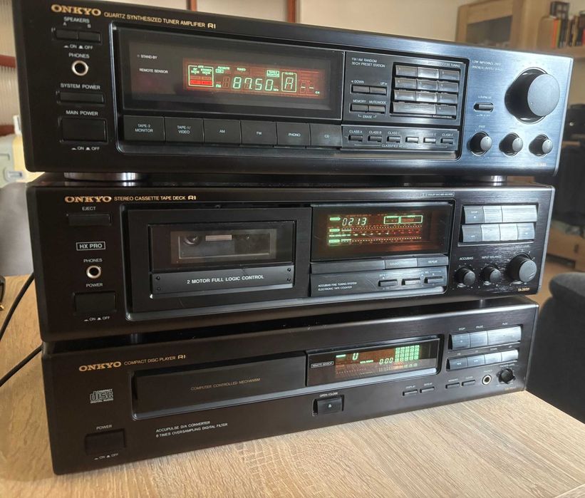Zestaw ONKYO - amplituner TX7820, magnetofon TA2820, odtwarzacz CD DX7011 - wszystko 100% OK