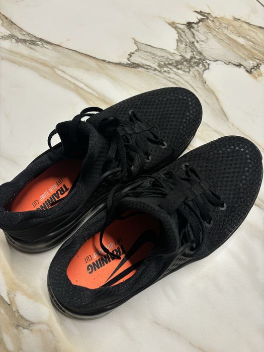 кросівки Nike Free TR V8