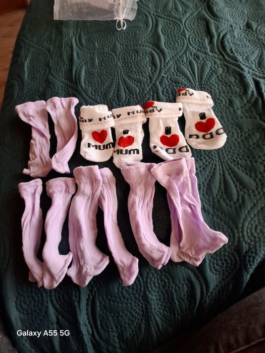 Zestaw skarpetek dla maluszka.