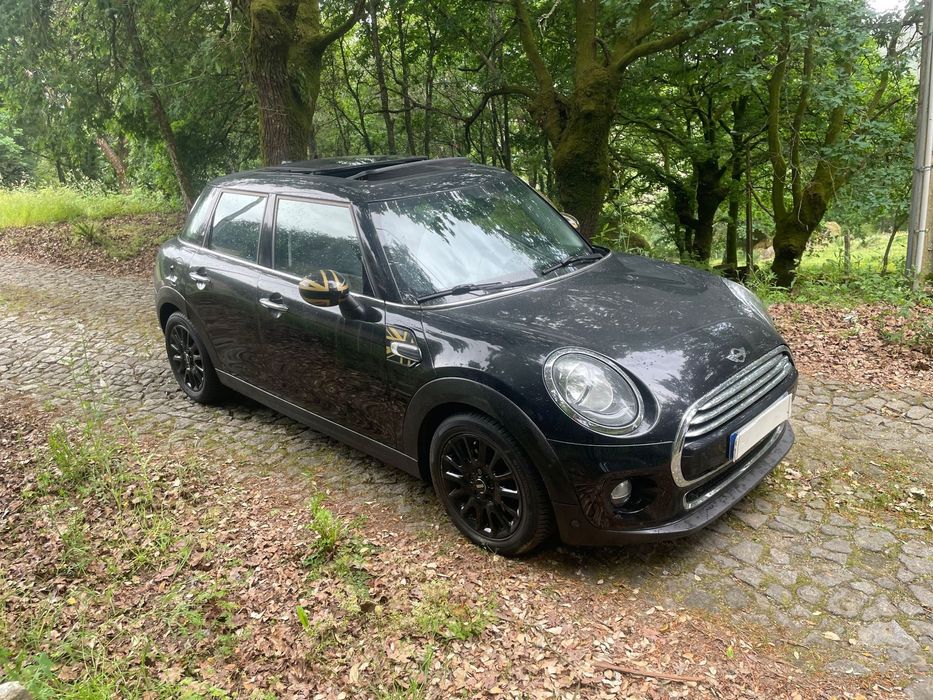 MINI 5 Portas One D Blackyard