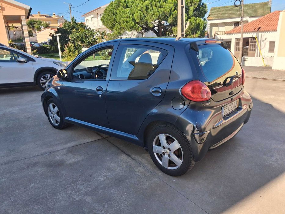 toyota aygo automatico — photo 2