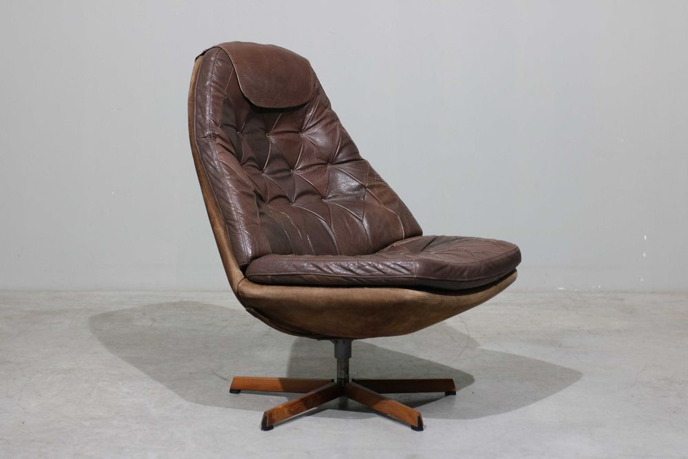 Poltrona com pousa pés Madsen & Schubell Modelo MS68