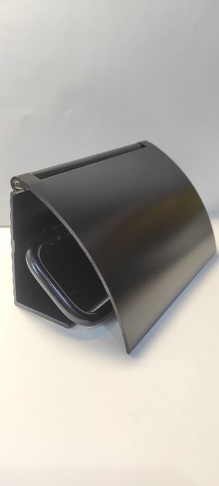 Держатель туалетной бумаги черный