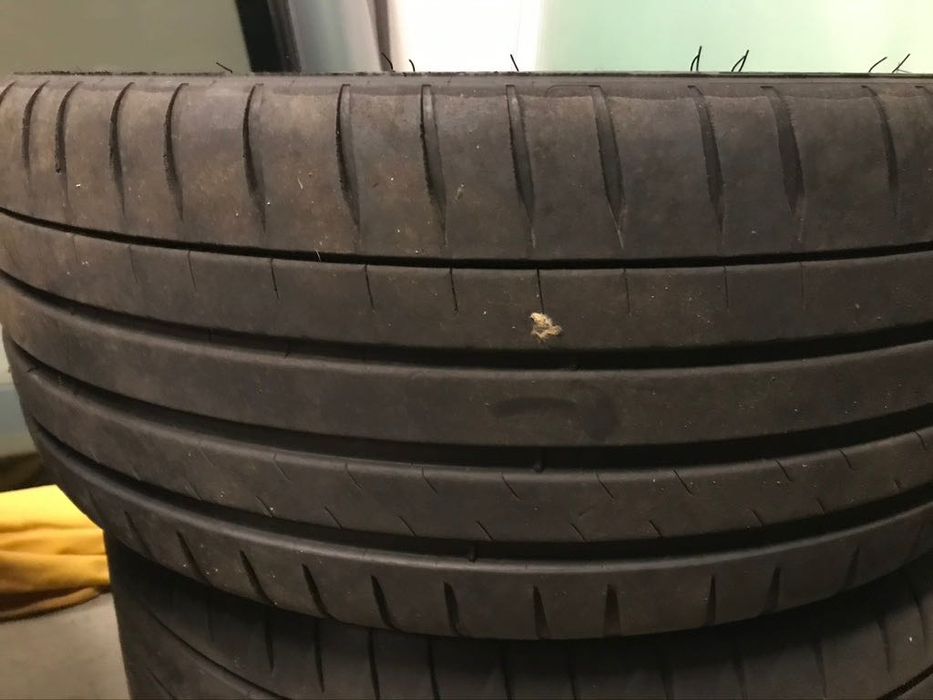 1 Pneu Michelin Pilot Sport 4s 225/40 R19