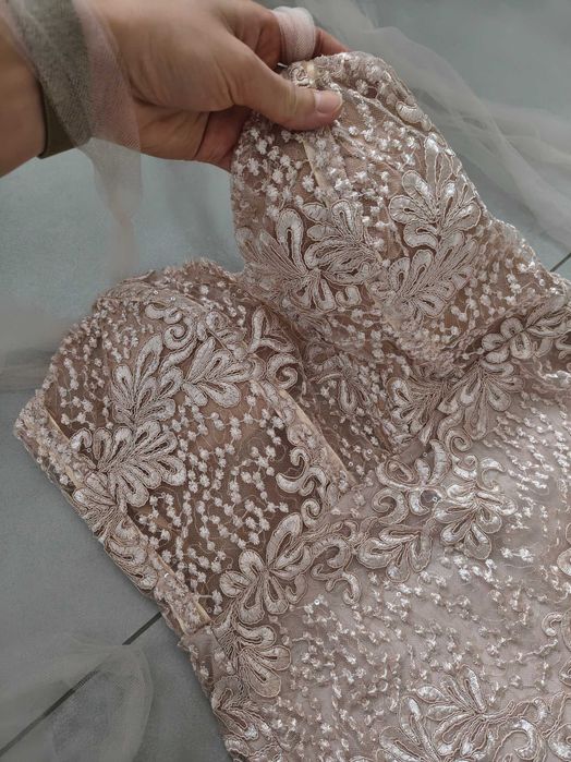 Zjawiskowa sukienka rybka