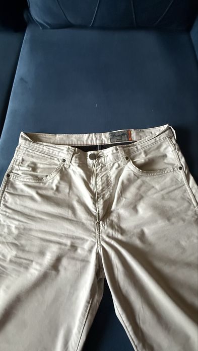 Dzinsy letnie Wrangler  34/30