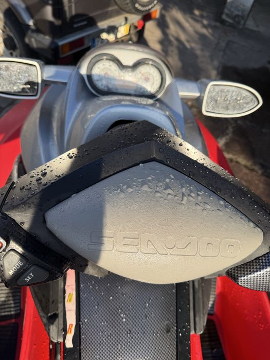 Sea-Doo GTX 185 Supercharged