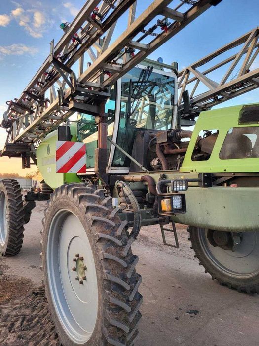 Терміново продам  самохідний сільгосп. оприскувач