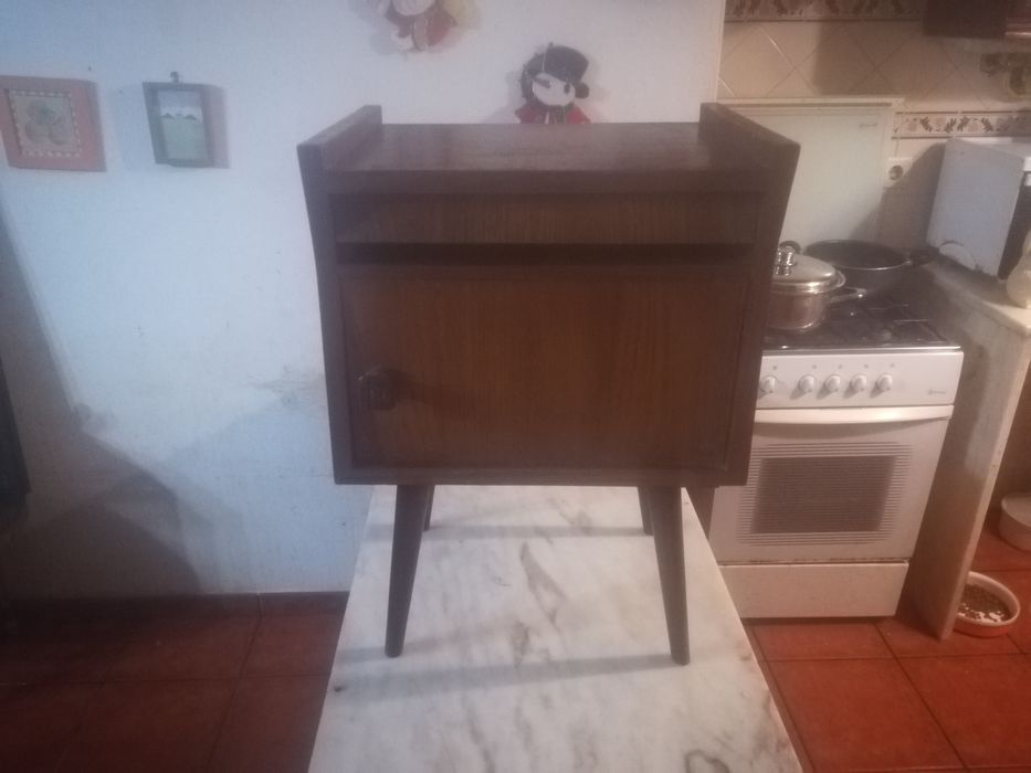 Mesinha de Cabeceira
