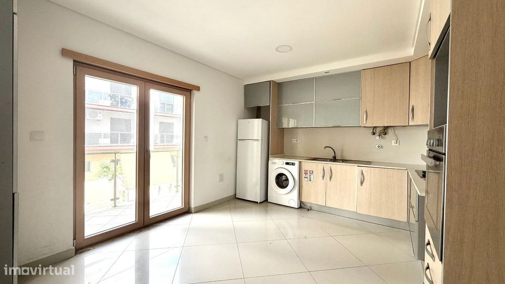 Apartamento T4 com 194m2 e amplas varandas Pinhal Novo